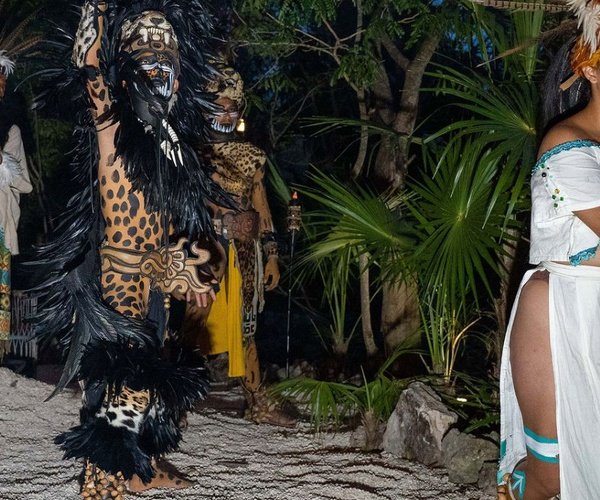 Show nocturno  Blue Diamond Luxury Boutique Hotel Riviera Maya