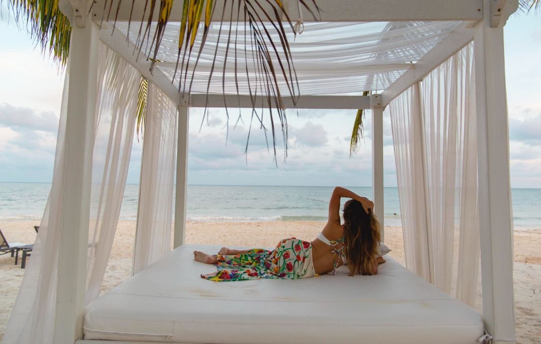 Las instalaciones cambian en función de la hora del día, la calidad de la luz, la niebla o la lluvia o cualquier otro tiempo al que estén expuestos los objetos de exterior. Blue Diamond Luxury Boutique Hotel Riviera Maya Las instalaciones cambian en función de la hora del día, la calidad de la luz, la niebla o la lluvia o cualquier otro tiempo al que estén expuestos los objetos de exterior. Blue Diamond Luxury Boutique Hotel Riviera Maya